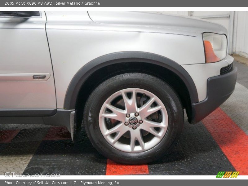  2005 XC90 V8 AWD Wheel