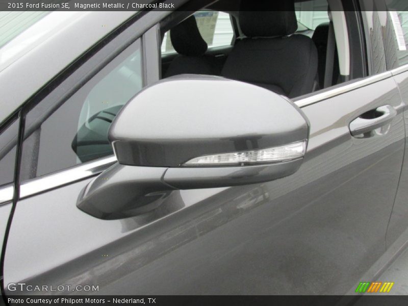 Magnetic Metallic / Charcoal Black 2015 Ford Fusion SE