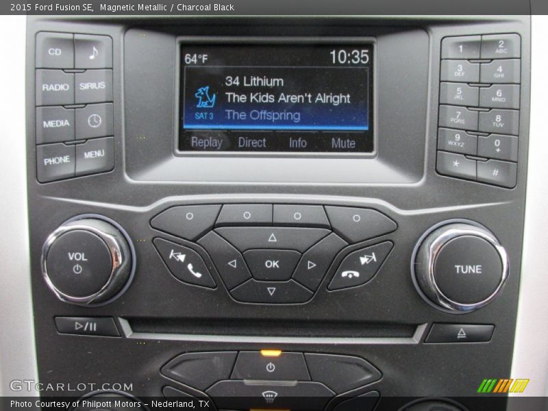 Magnetic Metallic / Charcoal Black 2015 Ford Fusion SE