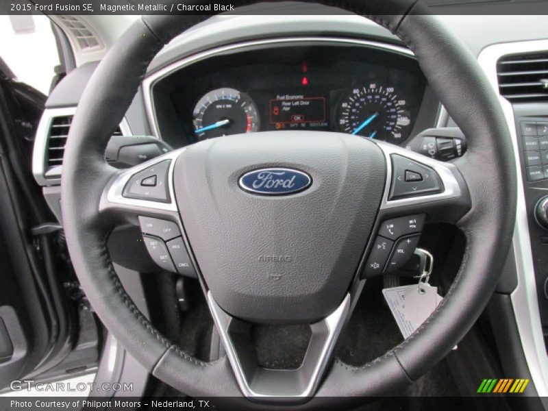 Magnetic Metallic / Charcoal Black 2015 Ford Fusion SE