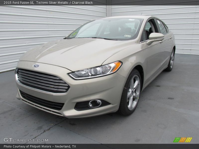 Tectonic Silver Metallic / Charcoal Black 2015 Ford Fusion SE