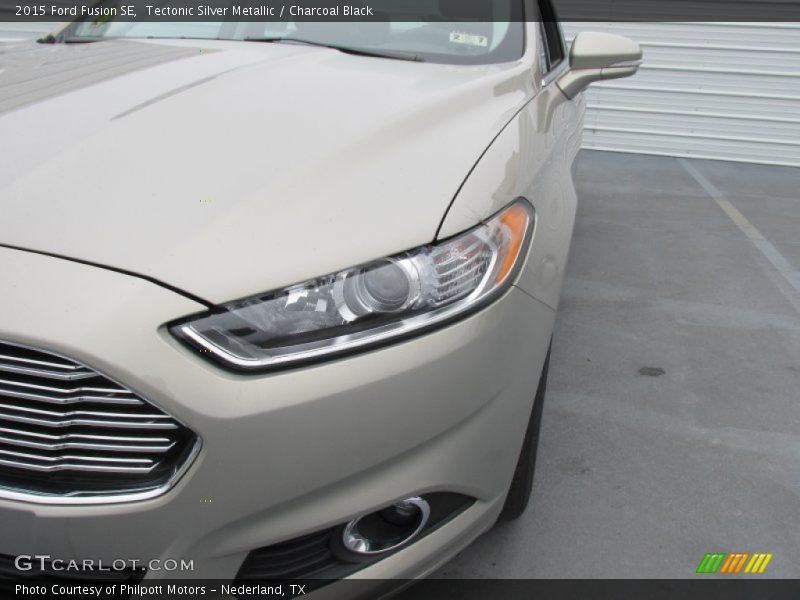 Tectonic Silver Metallic / Charcoal Black 2015 Ford Fusion SE