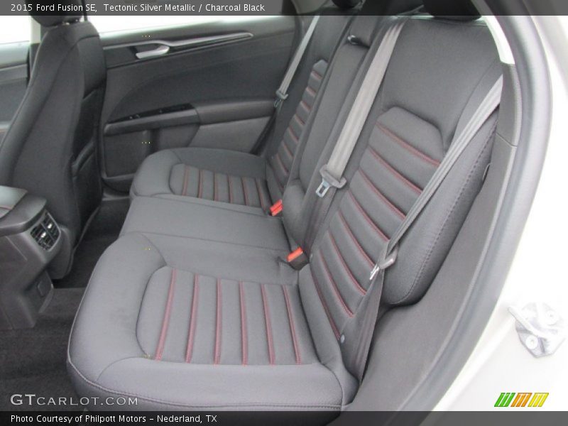 Tectonic Silver Metallic / Charcoal Black 2015 Ford Fusion SE