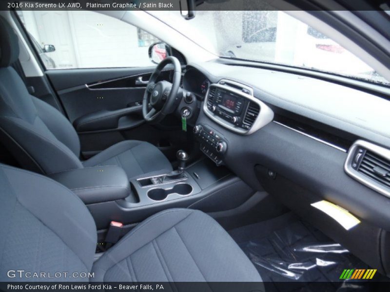 Platinum Graphite / Satin Black 2016 Kia Sorento LX AWD