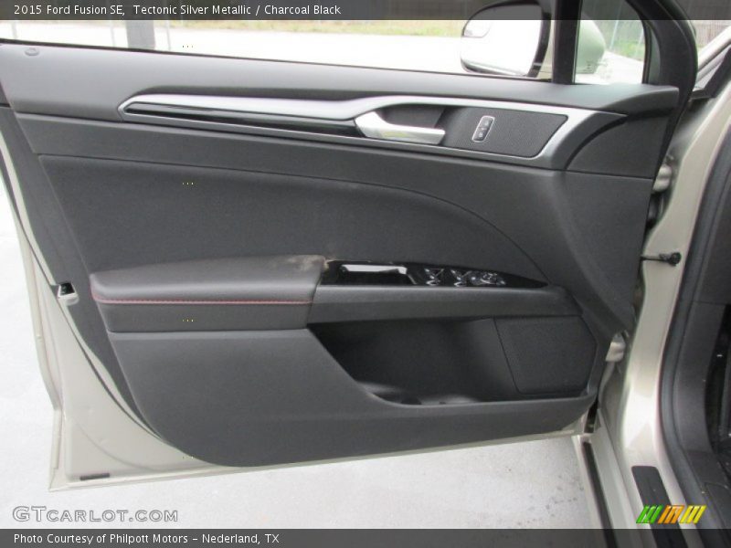 Tectonic Silver Metallic / Charcoal Black 2015 Ford Fusion SE