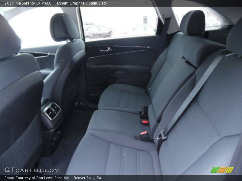 Platinum Graphite / Satin Black 2016 Kia Sorento LX AWD