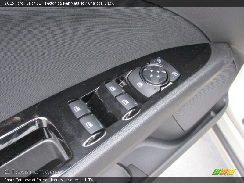 Tectonic Silver Metallic / Charcoal Black 2015 Ford Fusion SE