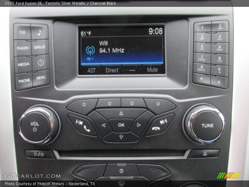 Tectonic Silver Metallic / Charcoal Black 2015 Ford Fusion SE
