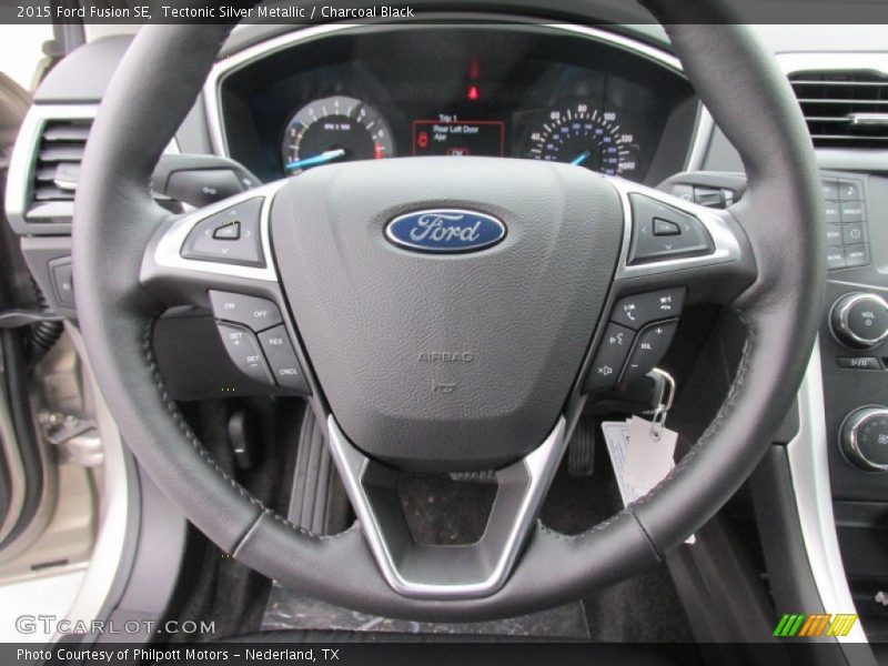 Tectonic Silver Metallic / Charcoal Black 2015 Ford Fusion SE
