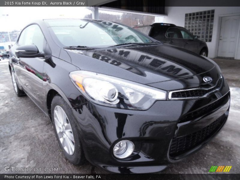 Front 3/4 View of 2015 Forte Koup EX
