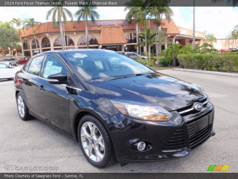 Tuxedo Black / Charcoal Black 2014 Ford Focus Titanium Sedan