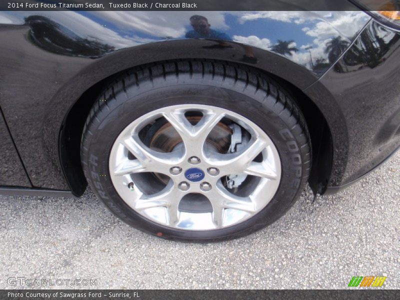 Tuxedo Black / Charcoal Black 2014 Ford Focus Titanium Sedan