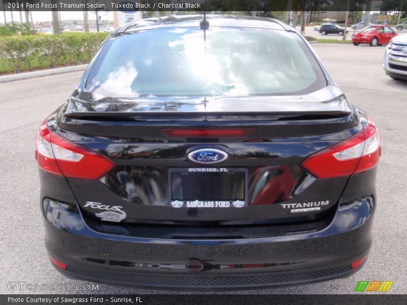 Tuxedo Black / Charcoal Black 2014 Ford Focus Titanium Sedan
