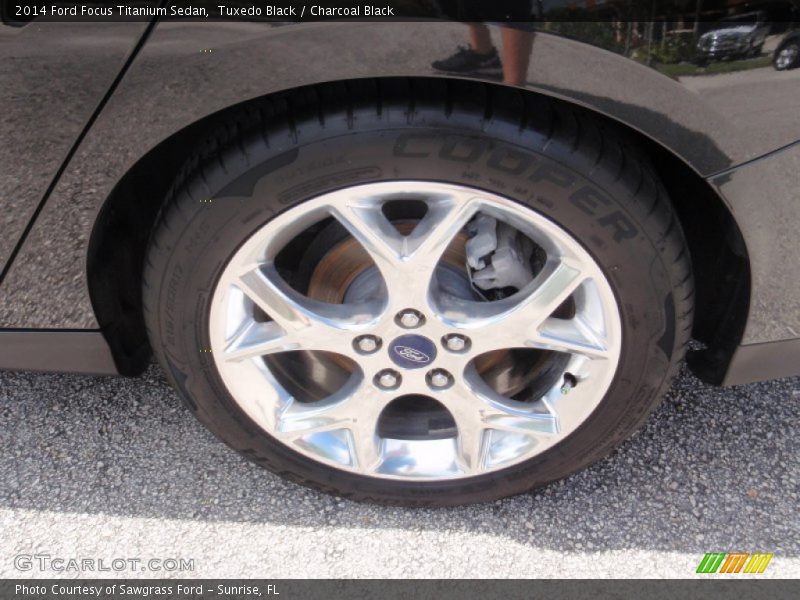Tuxedo Black / Charcoal Black 2014 Ford Focus Titanium Sedan