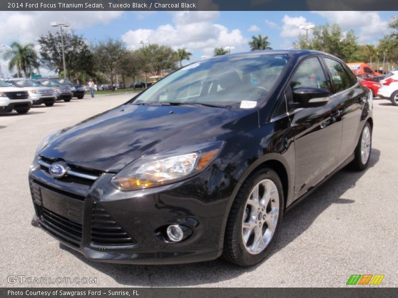 Tuxedo Black / Charcoal Black 2014 Ford Focus Titanium Sedan