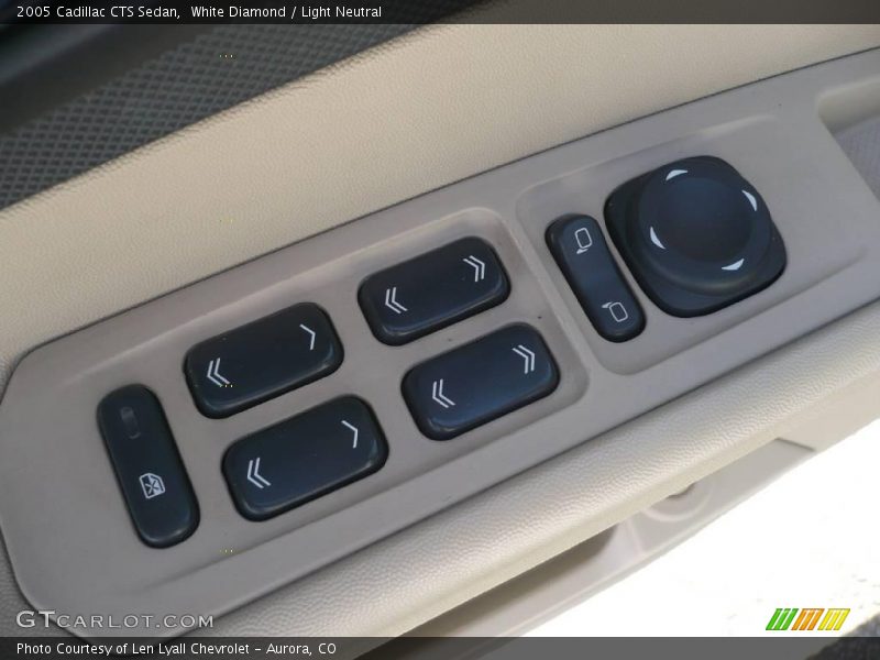 White Diamond / Light Neutral 2005 Cadillac CTS Sedan