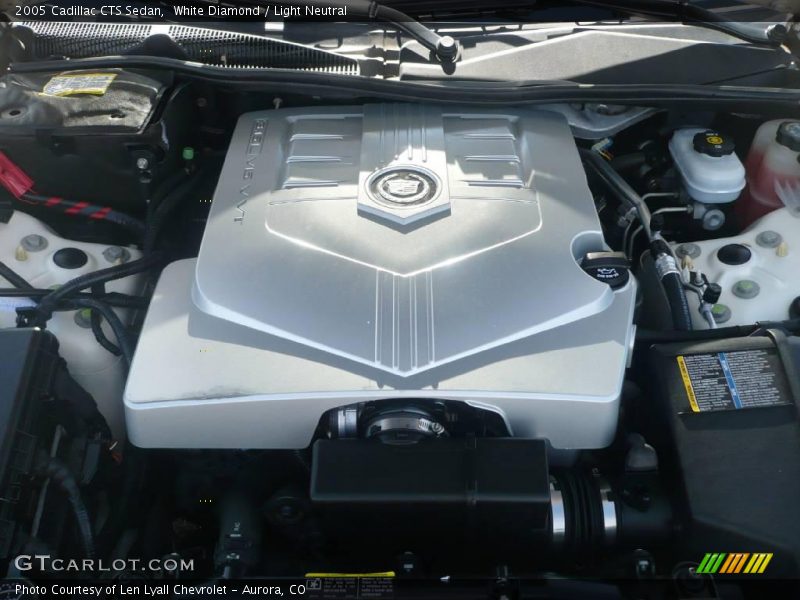 White Diamond / Light Neutral 2005 Cadillac CTS Sedan
