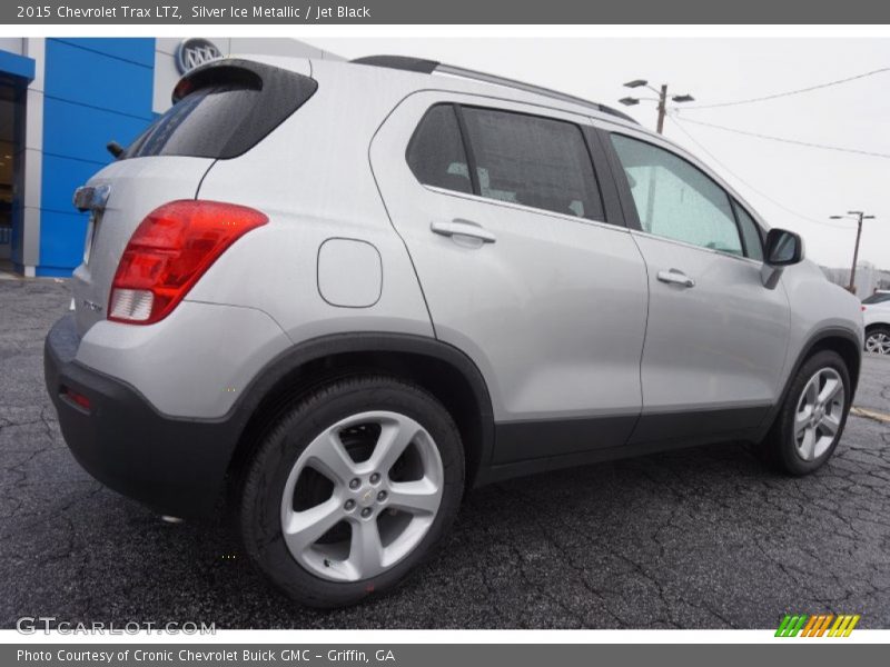 Silver Ice Metallic / Jet Black 2015 Chevrolet Trax LTZ
