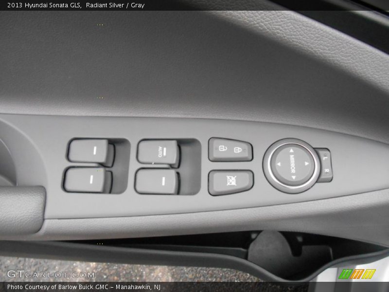 Radiant Silver / Gray 2013 Hyundai Sonata GLS