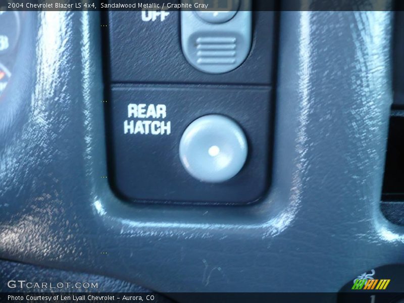 Sandalwood Metallic / Graphite Gray 2004 Chevrolet Blazer LS 4x4