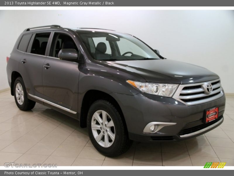 Magnetic Gray Metallic / Black 2013 Toyota Highlander SE 4WD