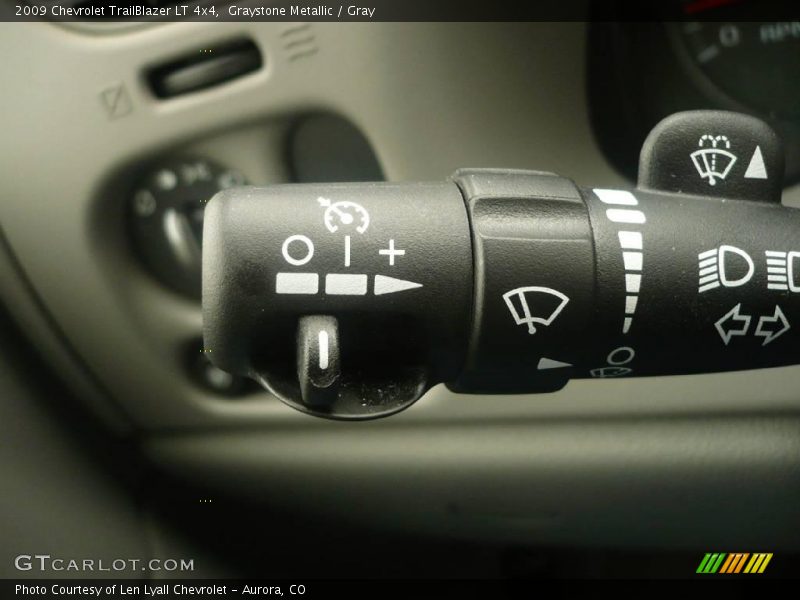 Graystone Metallic / Gray 2009 Chevrolet TrailBlazer LT 4x4