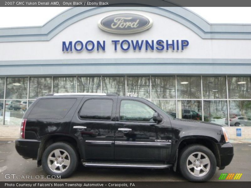 Onyx Black / Ebony Black 2007 GMC Yukon Denali AWD