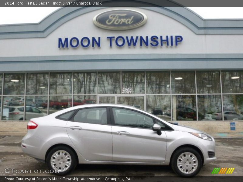 Ingot Silver / Charcoal Black 2014 Ford Fiesta S Sedan