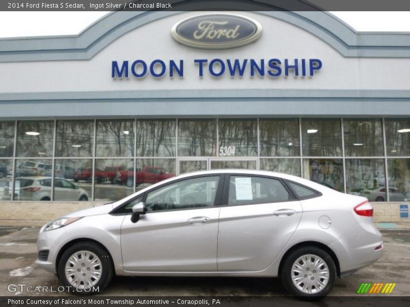 Ingot Silver / Charcoal Black 2014 Ford Fiesta S Sedan