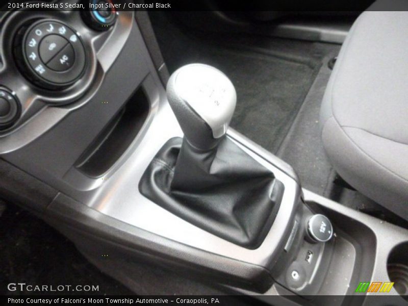 Ingot Silver / Charcoal Black 2014 Ford Fiesta S Sedan