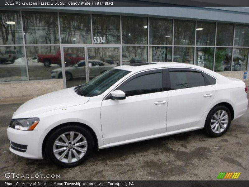 Candy White / Titan Black 2013 Volkswagen Passat 2.5L SE