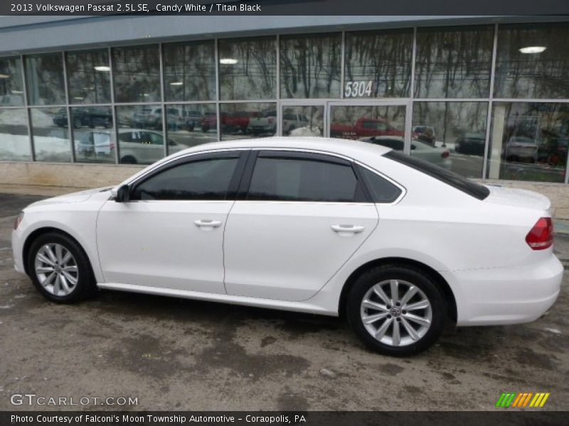 Candy White / Titan Black 2013 Volkswagen Passat 2.5L SE