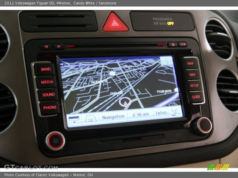 Navigation of 2011 Tiguan SEL 4Motion