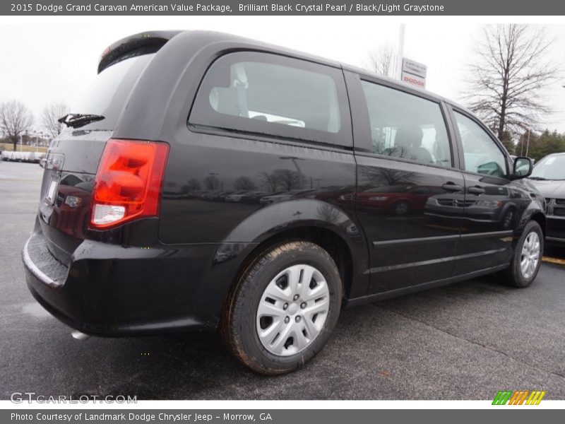 Brilliant Black Crystal Pearl / Black/Light Graystone 2015 Dodge Grand Caravan American Value Package