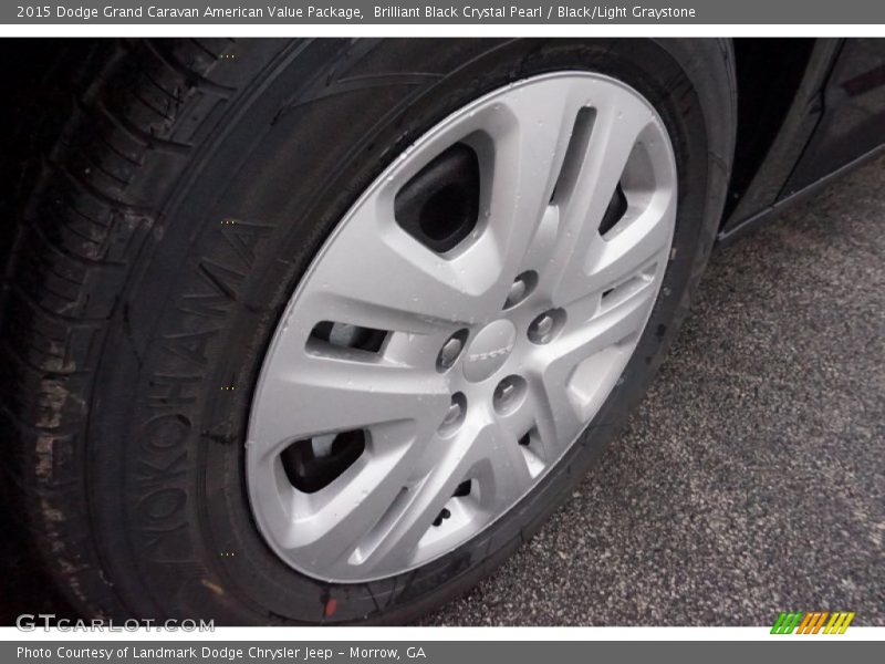Brilliant Black Crystal Pearl / Black/Light Graystone 2015 Dodge Grand Caravan American Value Package