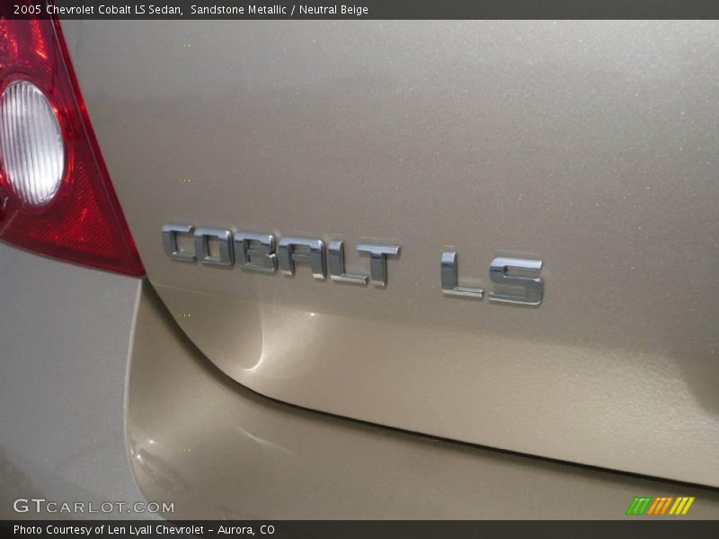 Sandstone Metallic / Neutral Beige 2005 Chevrolet Cobalt LS Sedan