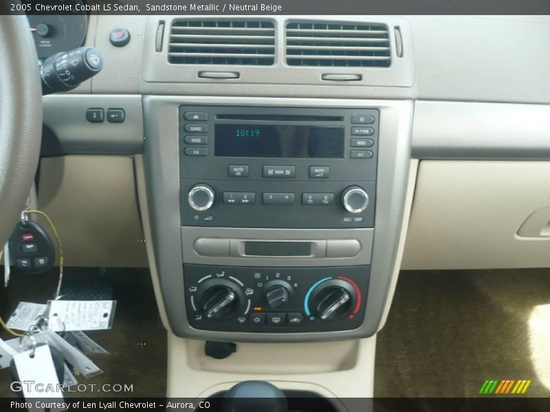 Sandstone Metallic / Neutral Beige 2005 Chevrolet Cobalt LS Sedan