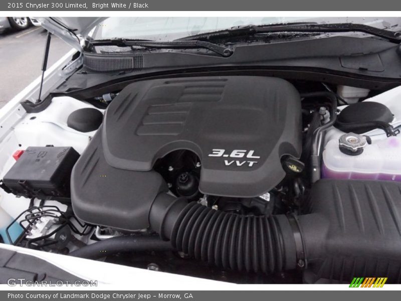 Bright White / Black 2015 Chrysler 300 Limited