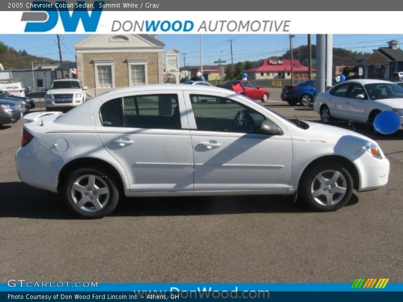 Summit White / Gray 2005 Chevrolet Cobalt Sedan