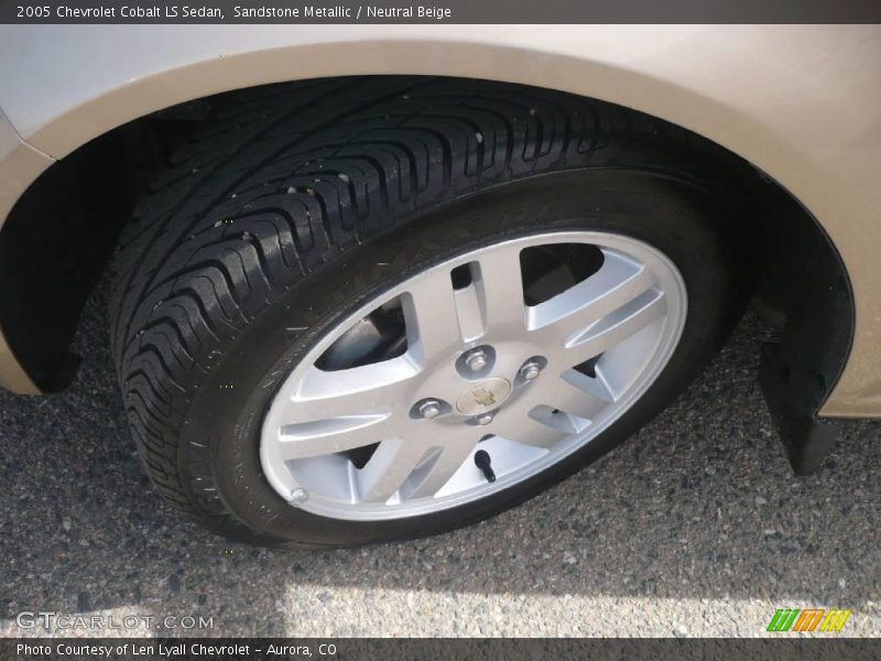 Sandstone Metallic / Neutral Beige 2005 Chevrolet Cobalt LS Sedan