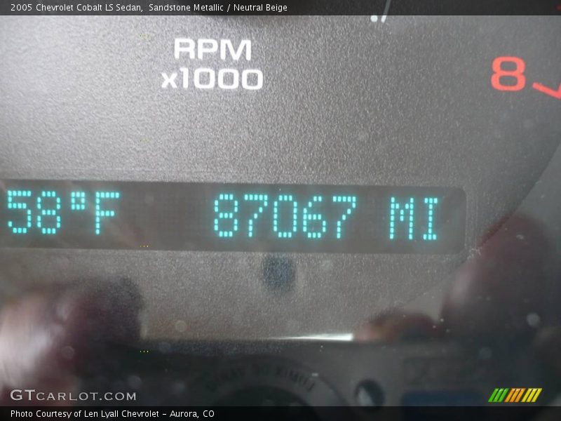 Sandstone Metallic / Neutral Beige 2005 Chevrolet Cobalt LS Sedan