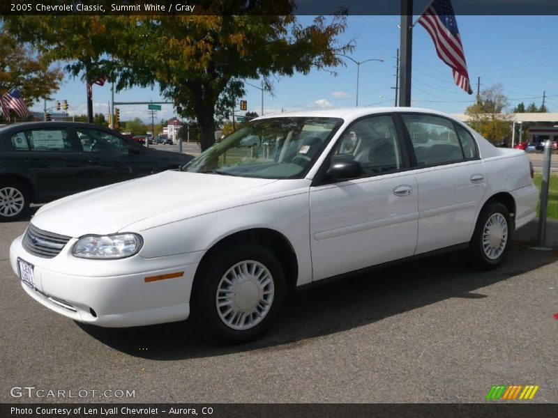Summit White / Gray 2005 Chevrolet Classic