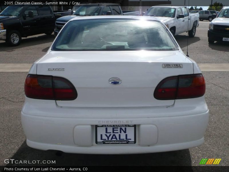 Summit White / Gray 2005 Chevrolet Classic