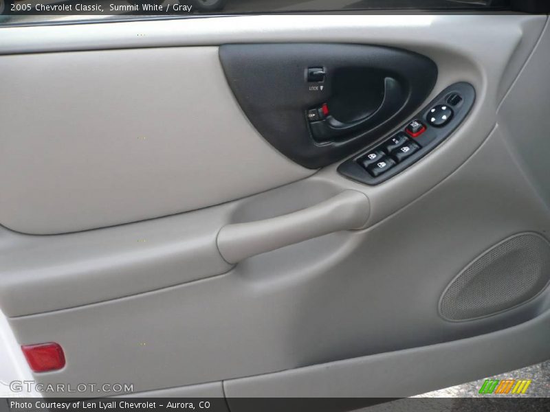 Summit White / Gray 2005 Chevrolet Classic