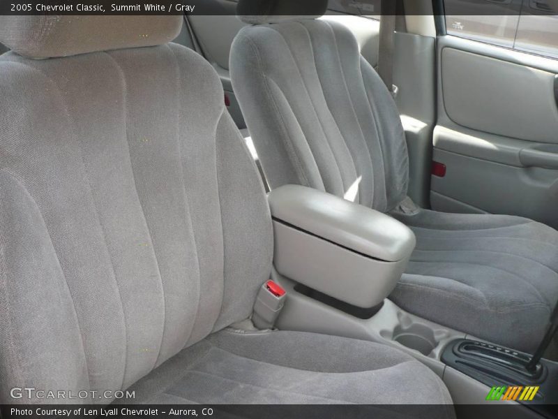 Summit White / Gray 2005 Chevrolet Classic