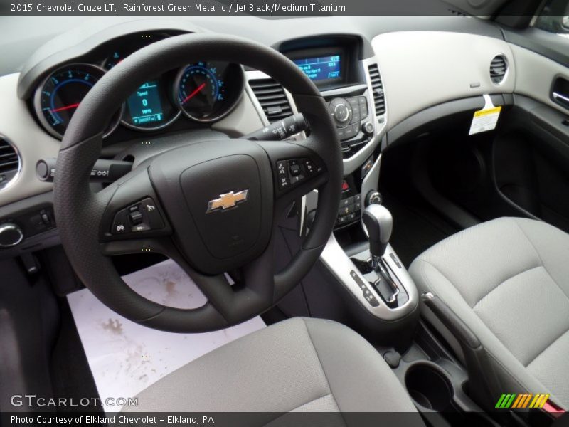 Rainforest Green Metallic / Jet Black/Medium Titanium 2015 Chevrolet Cruze LT
