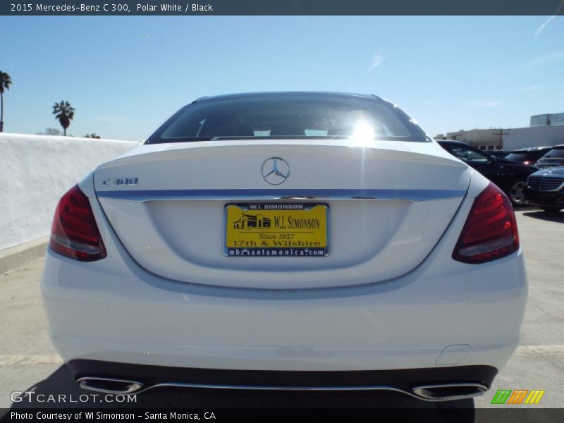 Polar White / Black 2015 Mercedes-Benz C 300