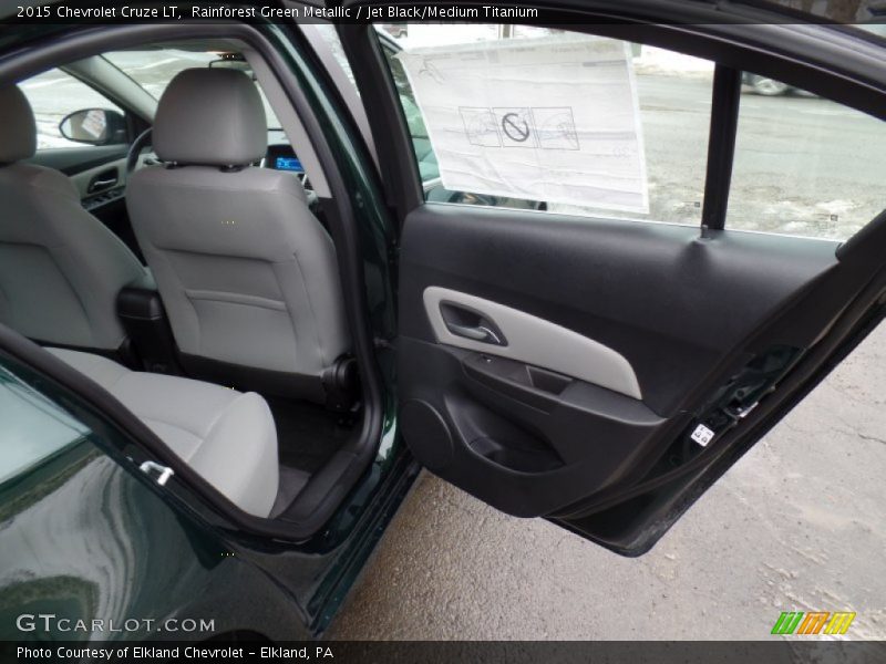 Rainforest Green Metallic / Jet Black/Medium Titanium 2015 Chevrolet Cruze LT