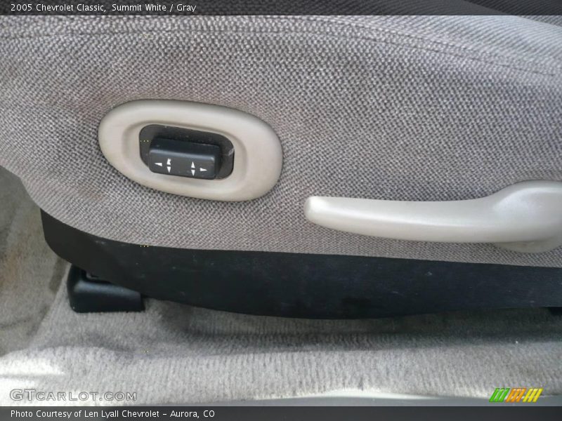 Summit White / Gray 2005 Chevrolet Classic