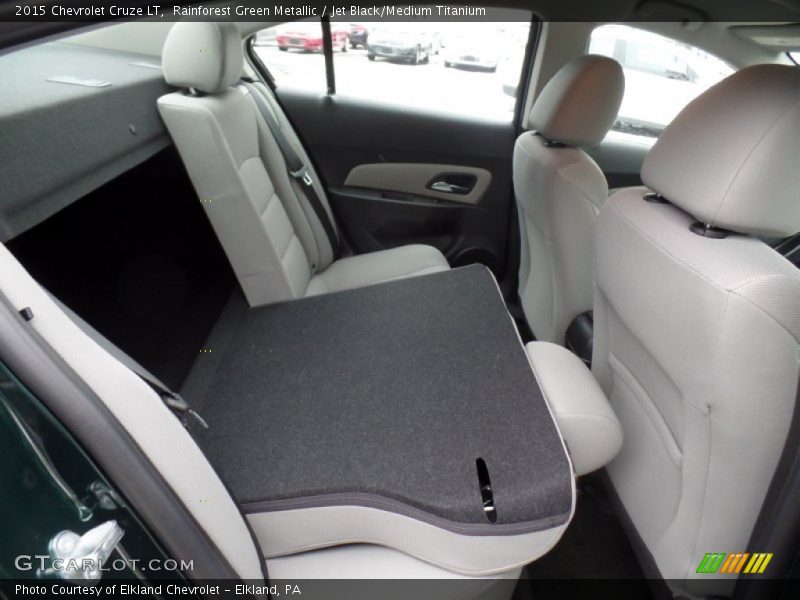 Rainforest Green Metallic / Jet Black/Medium Titanium 2015 Chevrolet Cruze LT